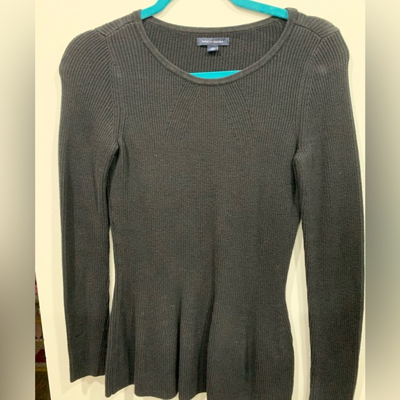 Fitted Long Sleeve. - Picture 2 of 2